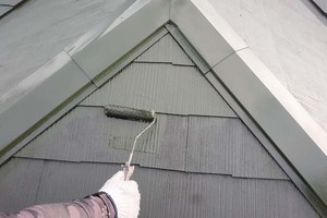 屋根塗装　那珂川町コロニアル屋根（屋根の塗り）