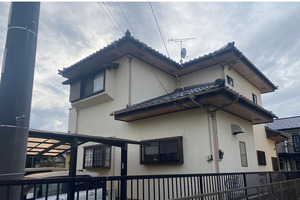 外壁塗装　茨城県ひたちなか市　モルタル壁塗装(施工前)