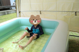 お庭プール
