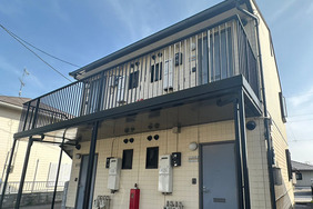 アパート塗装　茨城県水戸市　サイディング・スレート(施工前)