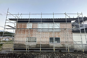 外壁・屋根塗装　福島県塙町　トタン壁トタン屋根塗装(施工前)