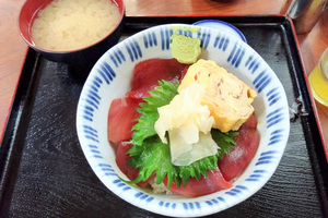 市場の食堂