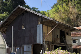  屋根塗装　福島県塙町　トタン屋根(施工前)