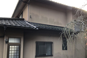 外壁屋根塗装　茨城県石岡市　サイディング壁瓦屋根塗装(施工前)