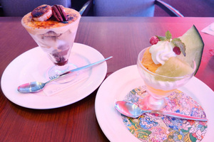 メロンパフェ