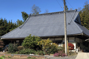 屋根塗装　茨城県城里町　瓦屋根(施工前）
