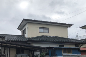外壁屋根塗装　茨城県高萩市　トタン屋根サイディング壁(施工前）